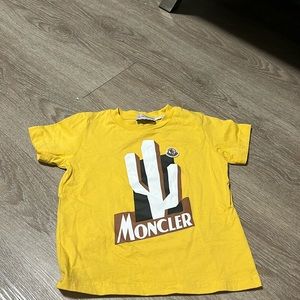 Moncler kids TSHIRT worn once